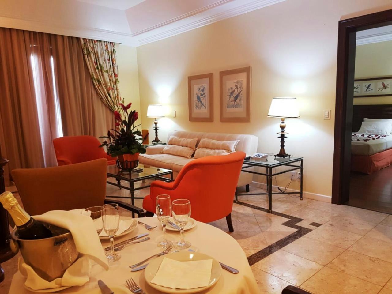 Hotel Tropical Manaus Exterior photo A suite at the Four Seasons Hotel, Cairo