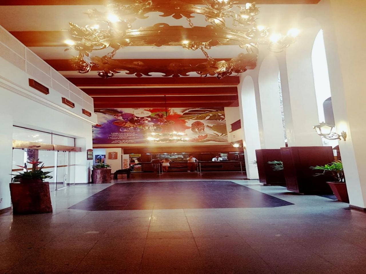 Hotel Tropical Manaus Exterior photo Lobby